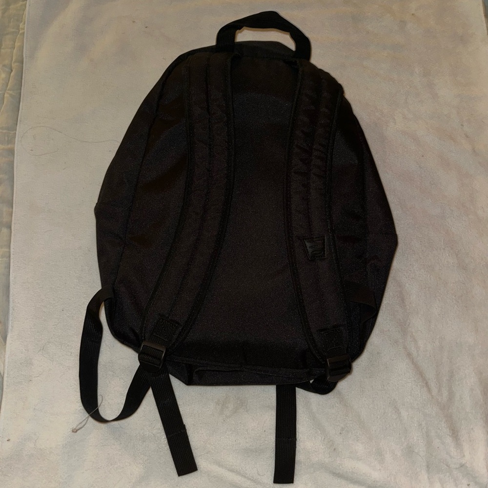 Oakley Backpack - Picture 2 of 3